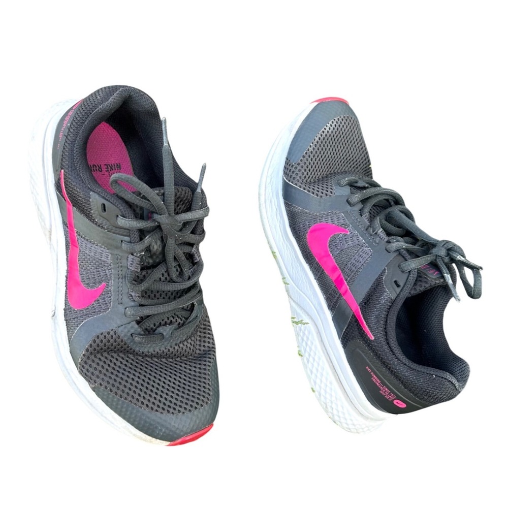 Nike Run Swift 2 Women's‎ Athletic Shoes Size 7.5 Black Pink
